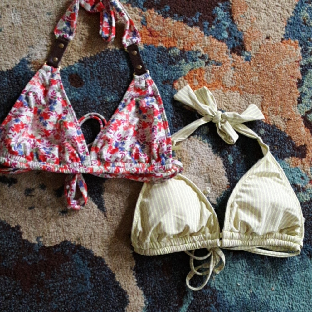 2 bikini tops for summer